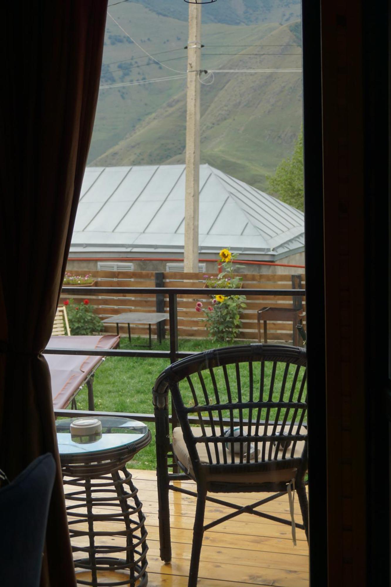 Cottage Caucasus Kazbegi Exterior foto